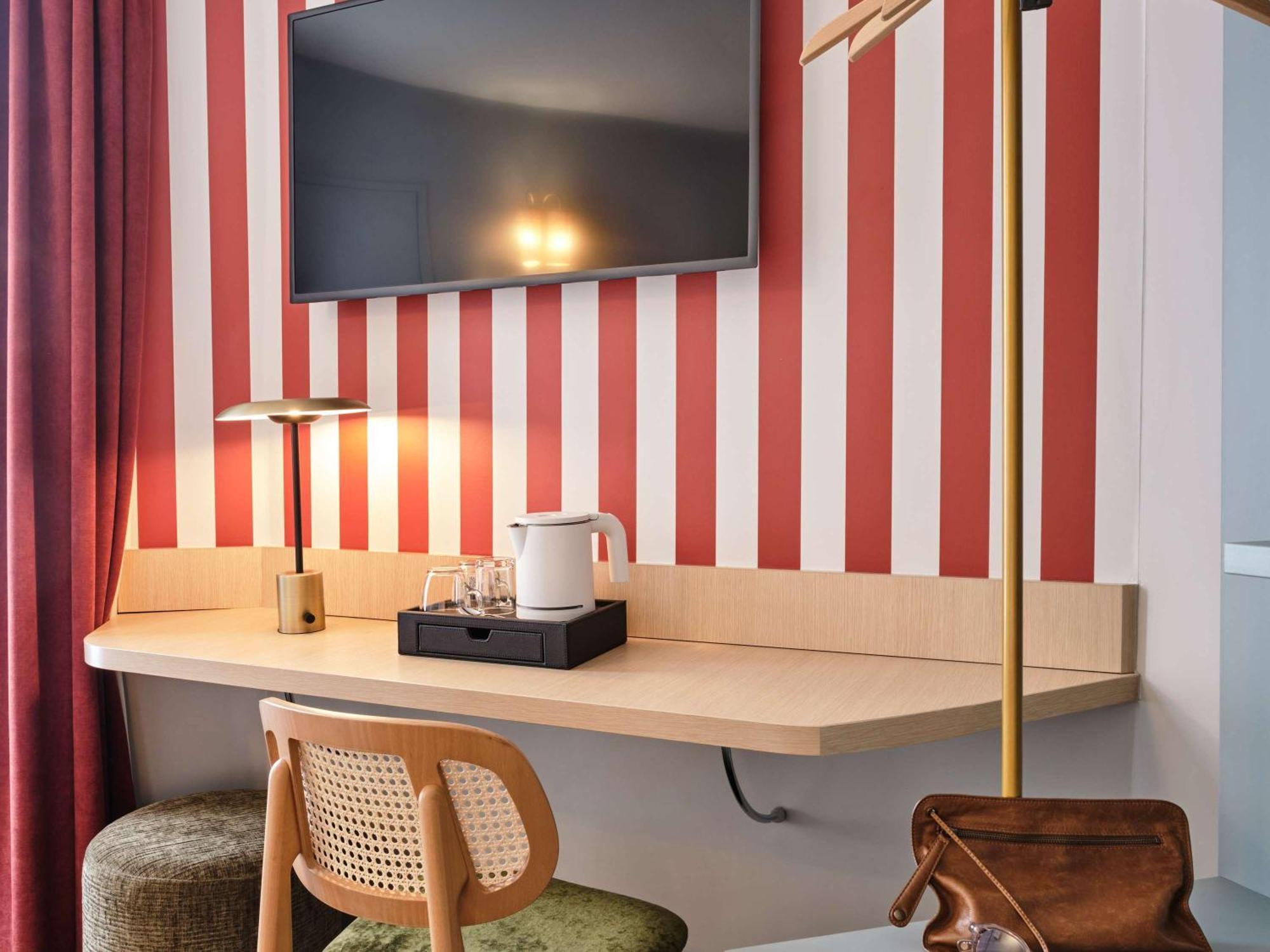 Mercure Paris Notre Dame Saint Germain Des Pres Екстериор снимка